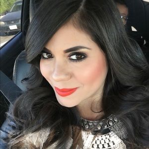 Meet your Posher, Veronica